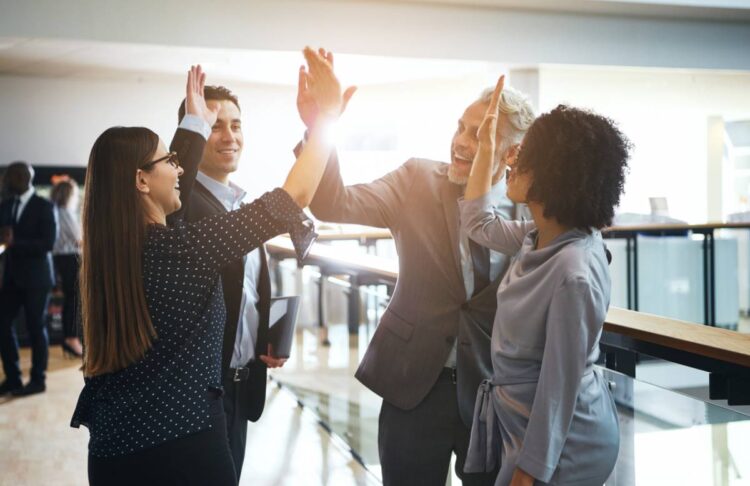 Comment booster l'engagement des équipes avec la communication interne?